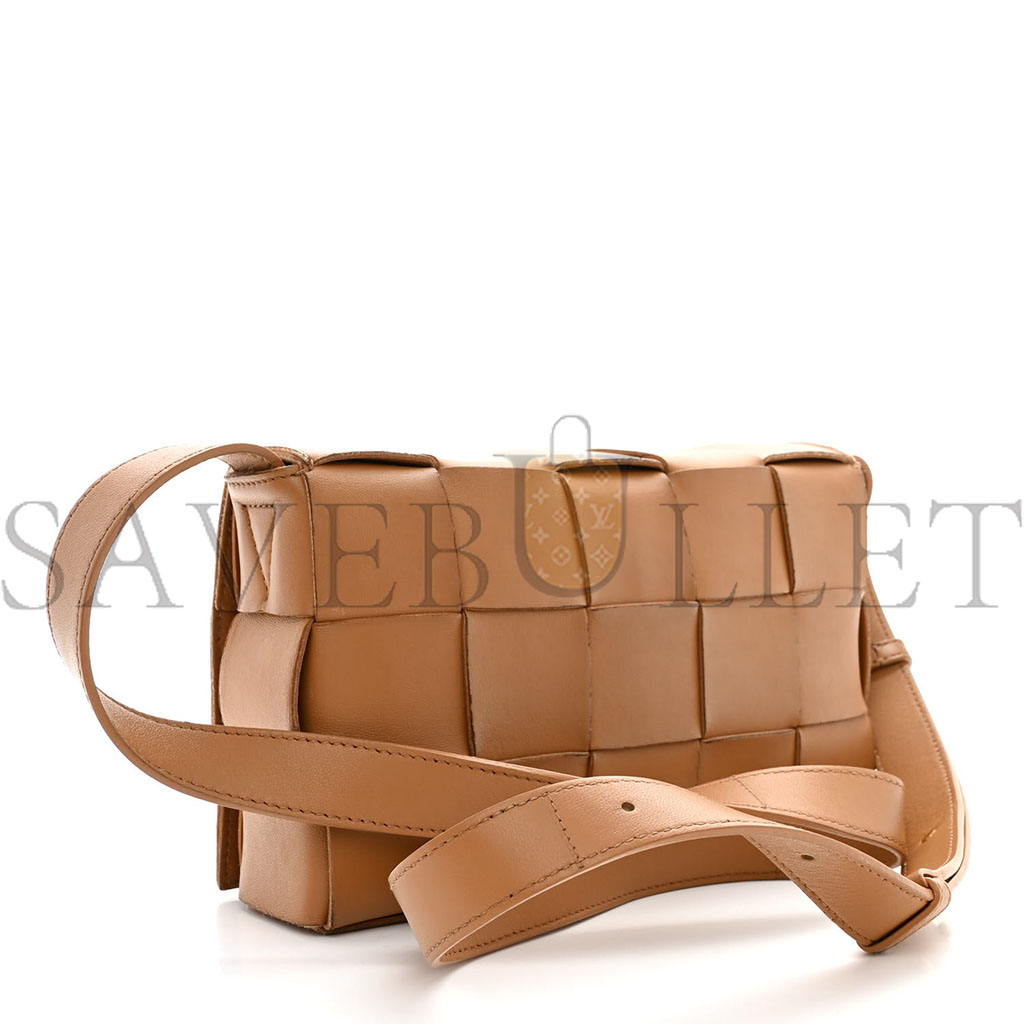 BOTTEGA VENETA NAPPA MAXI INTRECCIO CASSETTE BAG ALMOND  (23*15*5.5cm)