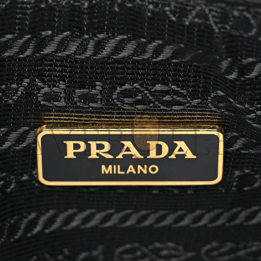 PRADA SAFFIANO RE-EDITION 2005 SHOULDER BAG SMERALDO (22*18*6cm)