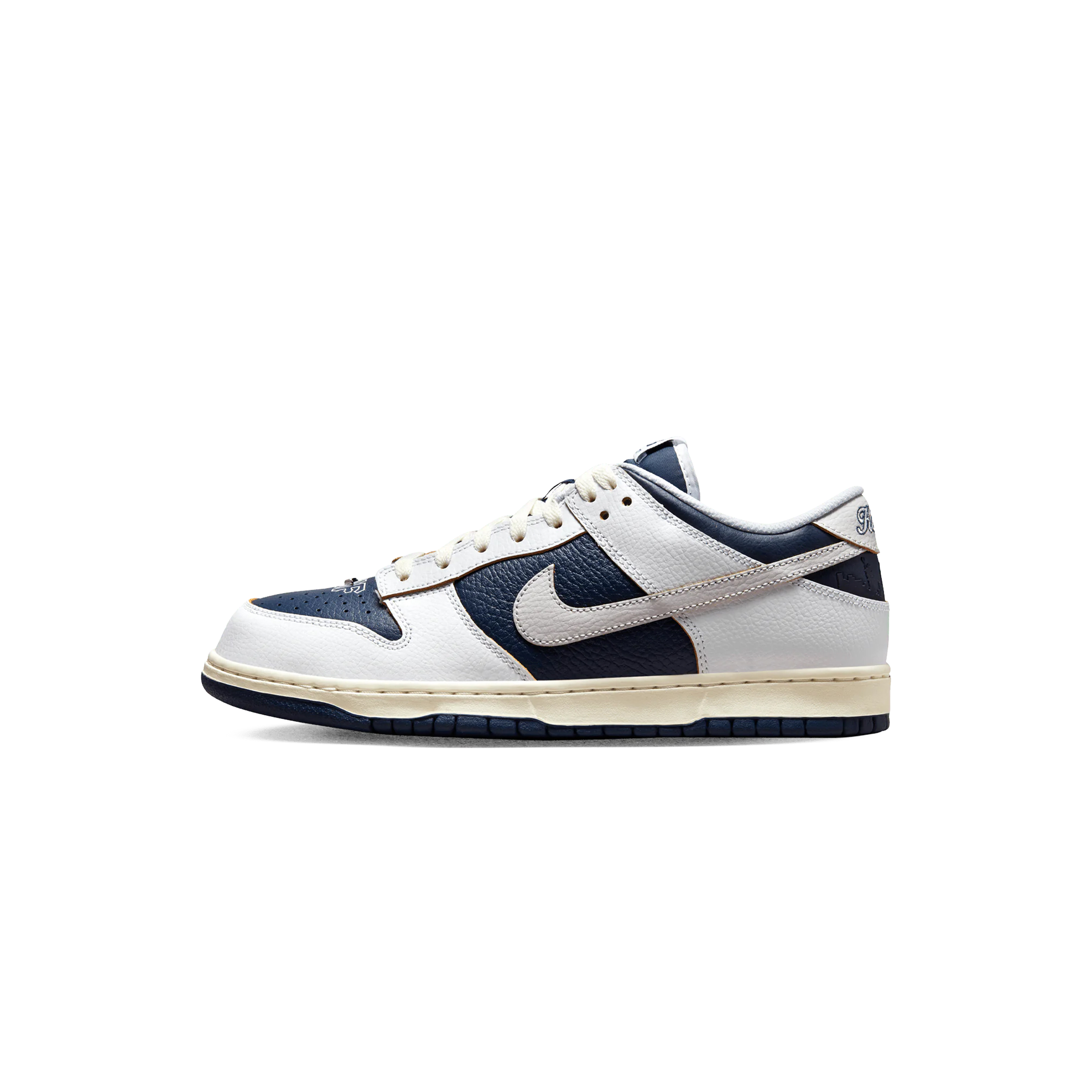 NIKE SB DUNK LOW DARK DRIFTWOOD FD8775-100