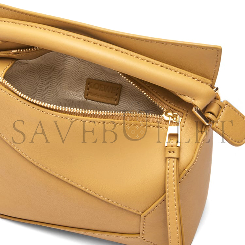 LOEWE MINI PUZZLE EDGE BAG IN CLASSIC CALFSKIN A510P88X26-6715 (18*12.5*8cm)