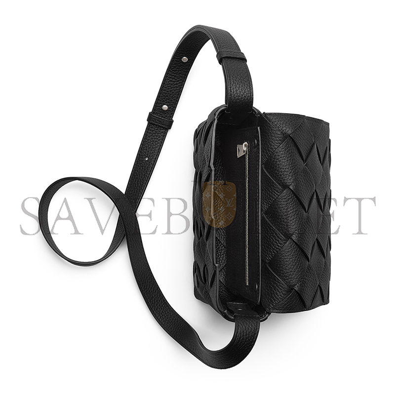 BOTTEGA VENETA SMALL DIAGO 795637V4FV18803 (22.5*16.5*5.5cm) BOTTEGA VENETA SMALL DIAGO 795637V4FV18803 (22.5*16.5*5.5cm)