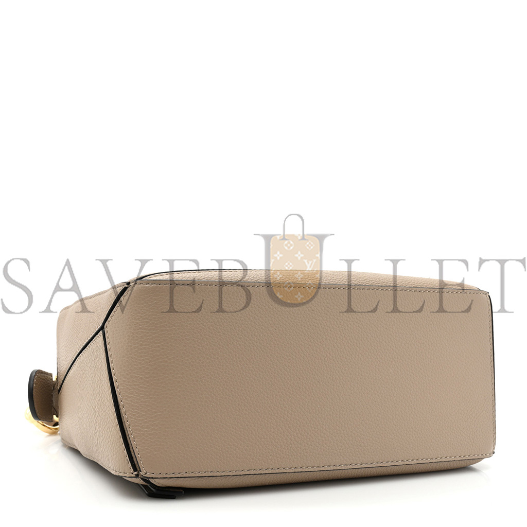 LOEWE GRAINED CALFSKIN SMALL PUZZLE BAG SAND (24*16.5*10.5cm)